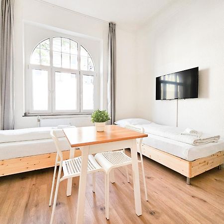 Raj Living - Studio Wohnungen - 15 Min Zur Messe Dus Düsseldorf Kültér fotó
