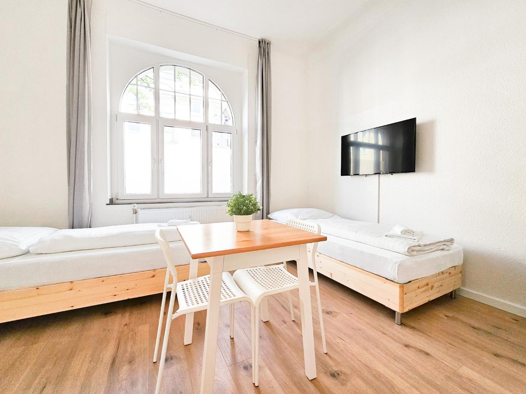 Raj Living - Studio Wohnungen - 15 Min Zur Messe Dus Düsseldorf Kültér fotó