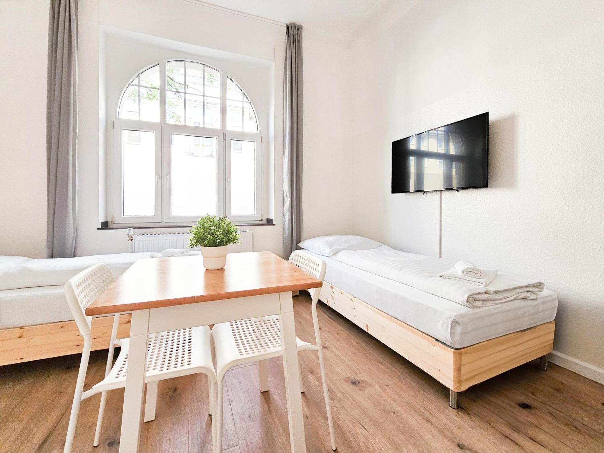 Raj Living - Studio Wohnungen - 15 Min Zur Messe Dus Düsseldorf Kültér fotó